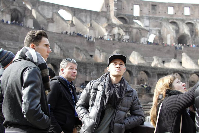 Tuyển Đức diện kiến Giáo hoàng trước thềm "đại chiến" với Italy ảnh 11