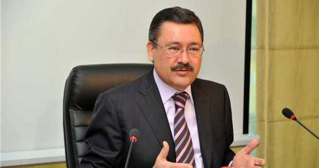 Thị trưởng thành phố Ankara Melih Gokcek Ankara: Vụ tấn công nhằm hủy hoại quan hệ Thổ Nhĩ Kỳ và Nga ảnh 1