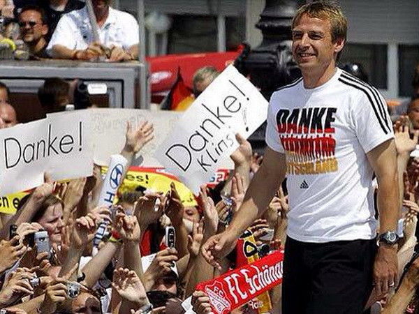Klinsmann được tặng danh hiệu cao quý nhất của bóng đá Đức ảnh 6