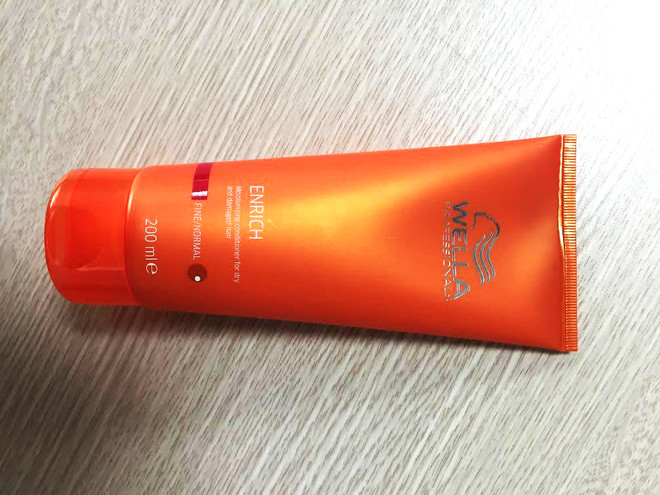 Đình chỉ lưu hành và thu hồi một sản phẩm dưỡng tóc hiệu Wella ảnh 1