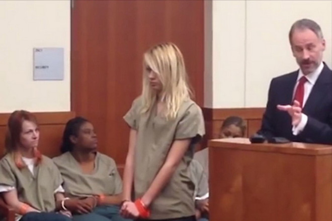 Nữ sinh đối mặt 40 năm tù vì truyền trực tiếp cảnh bạn bị hiếp ảnh 1