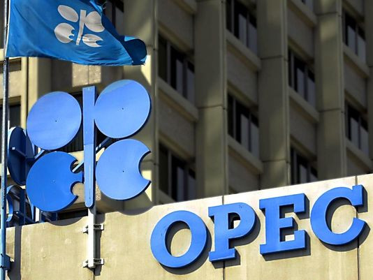 OPEC họp vào tháng 9 nhằm tìm cách bình ổn thị trường dầu mỏ ảnh 1