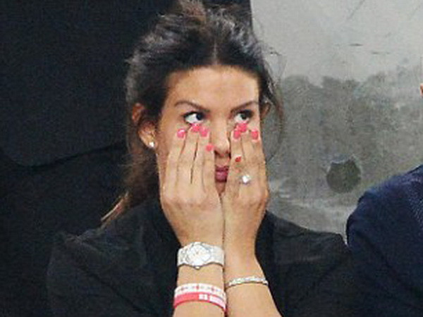 Vợ của Vardy sốc khi chứng kiến ẩu đả kinh hoàng ở Vélodrome ảnh 1