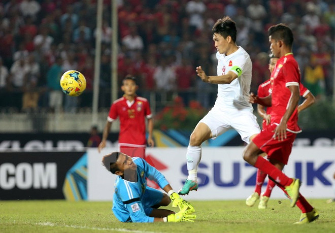 Công Vinh ghi bàn quyết định giúp Việt Nam khởi đầu thuận lợi tại AFF Cup 2016. (Nguồn: TTXVN) Hậu vệ Malaysia đánh giá cao sự toàn diện của tuyển Việt Nam ảnh 1