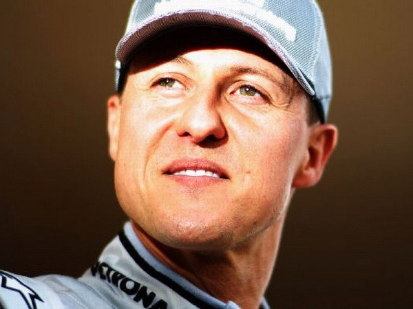 Thông tin mới nhất về sức khỏe của tay đua Michael Schumacher ảnh 1