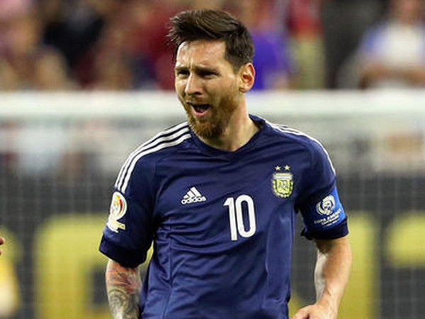 Messi kiến tạo và ghi bàn tuyệt đẹp giúp Argentina hạ Mỹ ảnh 1