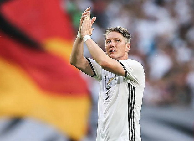 Bastian Schweinsteiger viết tâm thư giã từ đội tuyển Đức ảnh 1