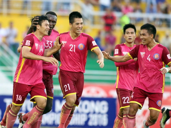 Hải Phòng giành điểm "siêu kịch tính," SLNA thua trên sân Vinh ảnh 1