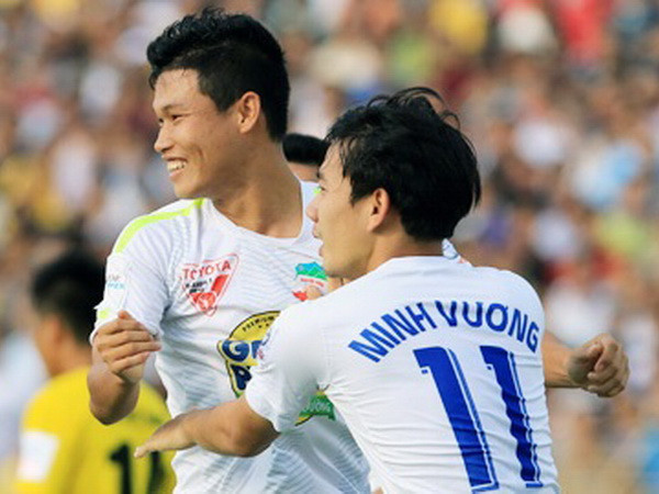 V-League: Hoàng Anh Gia Lai thảm bại, SHB Đà Nẵng trở lại tốp 4 ảnh 1