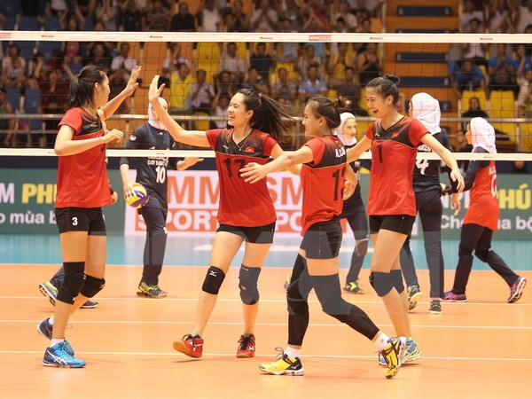 Tuyển bóng chuyền nữ Việt Nam thắng vùi dập đội bóng Trung Quốc ảnh 1