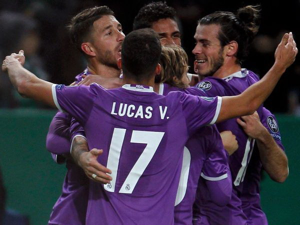 Real Madrid giành vé vào vòng knock-out Champions League. (Nguồn: Reuters) Champions League: Đã xác định được 10 đội vào vòng knock-out ảnh 1