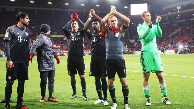 HLV Carlo Ancelotti đã biết dùng Lewandowski-Thomas Mueller? ảnh 4