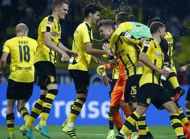 Kết quả: Dortmund phả "hơi nóng" vào gáy Bayern, PSG thua sốc ảnh 1
