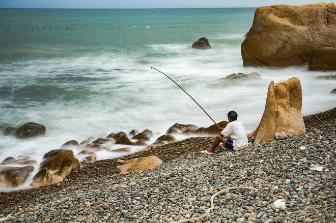Cận cảnh vẻ đẹp hoang sơ và dân dã của Bãi đá bảy màu Cổ Thạch ảnh 3