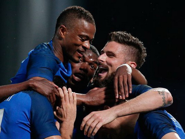 Olivier Giroud tỏa sáng, Pháp chạy đà hoàn hảo cho EURO 2016 ảnh 1