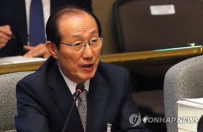 Chính trường Hàn Quốc dậy sóng, Chánh văn phòng Tổng thống từ chức ảnh 1