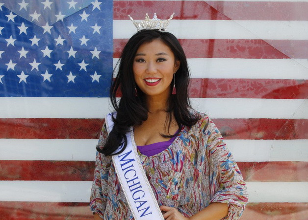 ​Dân mạng Trung Quốc chỉ trích Hoa hậu Michigan gốc Á “quá xấu” ảnh 1