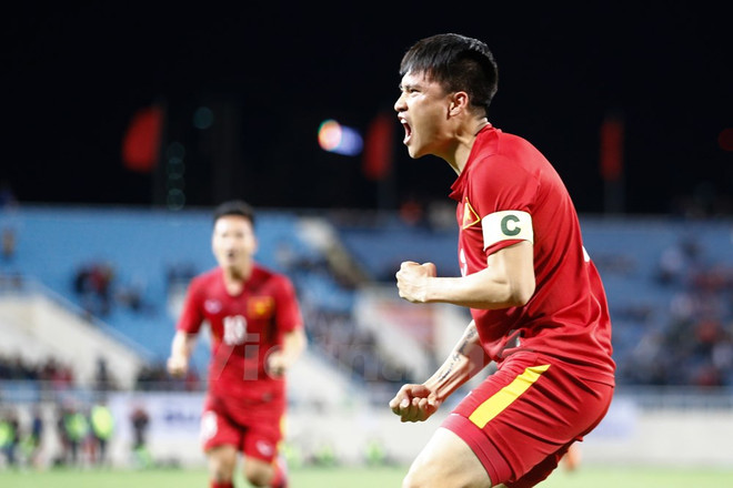 Công Vinh là đầu tàu trong đội hình Việt Nam dự AFF Cup 2016. (Ảnh: Minh Chiến/Vietnam+) Đội tuyển Việt Nam sẵn sàng chinh phục ngôi vương AFF Cup 2016 ảnh 1