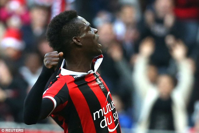 Mario Balotelli lập cú đúp giúp Nice vô địch lượt đi Ligue 1 ảnh 2