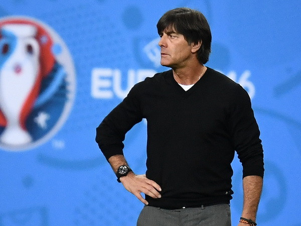 HLV Joachim Loew nói gì khi tuyển Đức "bất lực" trước Ba Lan? ảnh 1