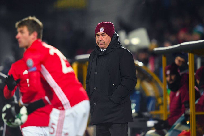 Carlo Ancelotti sẽ làm gì? (Nguồn: Getty Images) Ancelotti sẽ làm gì để đưa Bayern trở lại hay "khăn áo ra đi"? ảnh 1