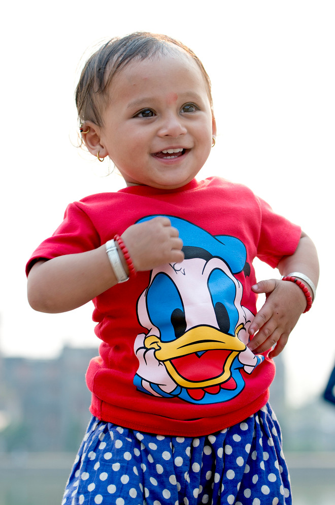 Bé trai sống sót kỳ diệu trong vụ động đất Nepal giờ ra sao? ảnh 2