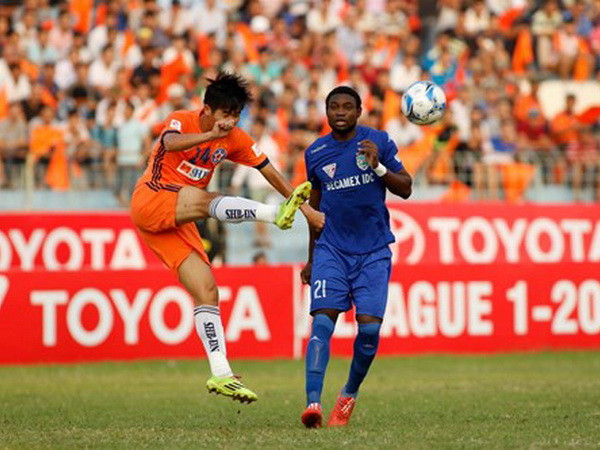 SHB Đà Nẵng cầm hòa Becamex Bình Dương trong thế thiếu người ảnh 1