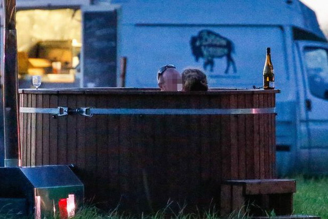 Ngỡ ngàng với lễ hội sex kéo dài suốt ba ngày tại Xứ Wales ảnh 2