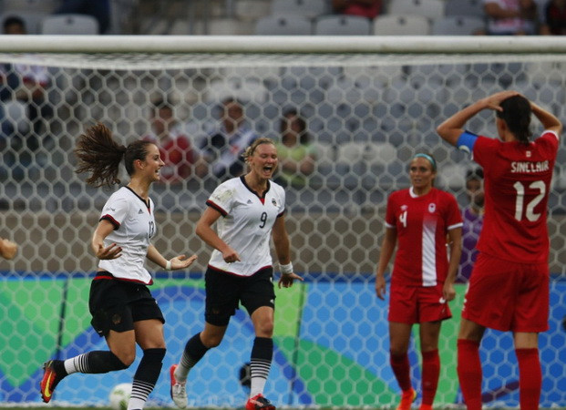 Hạ gục Brazil, Thụy Điển đối đầu đội tuyển Đức ở chung kết ảnh 2