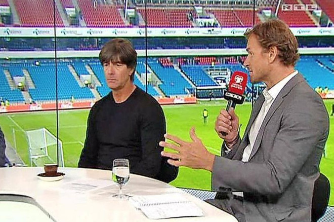 HLV Joachim Löw bị chê về thái độ "chiến tranh lạnh" với Lehmann ảnh 1