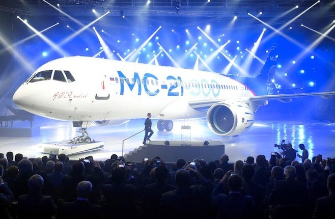 [Video] Nga ra mắt máy bay dân dụng, cạnh tranh Airbus và Boeing ảnh 1