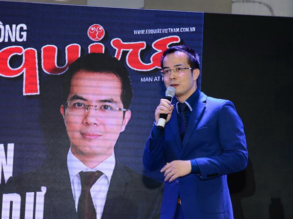 Tiến sỹ Trần Vinh Dự chia sẻ tại sự kiện gặp mặt doanh nhân. Tiến sỹ Trần Vinh Dự: Hãy khác biệt, đừng là những viên bi nhân bản ảnh 1