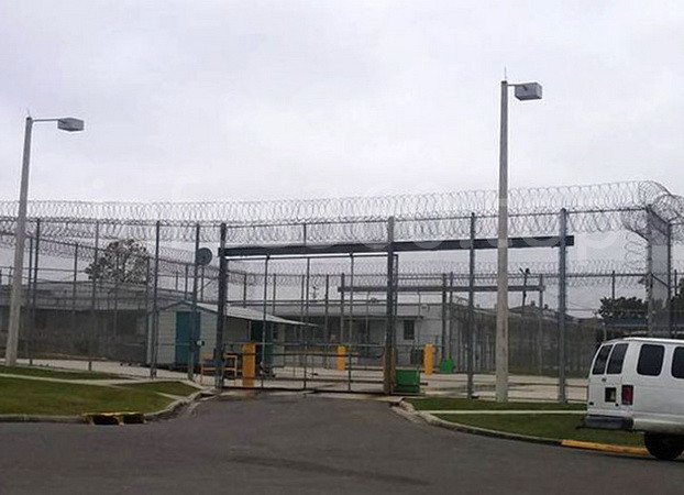 Hé lộ nạn xâm hại tình dục kinh hoàng trong nhà tù nữ ở Mỹ ảnh 1