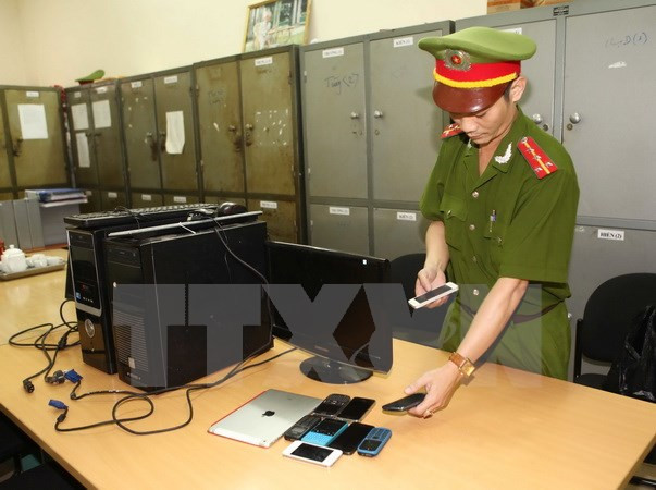 Hà Nội khởi tố bị can ổ nhóm cá độ bóng đá qua internet ảnh 1