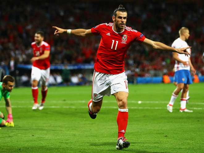 "Phá lưới" tuyển Nga, Bale san bằng kỷ lục của Van Nistelrooy ảnh 1