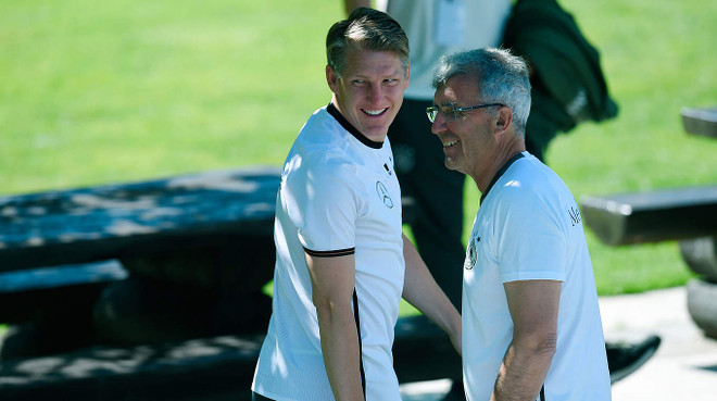 Schweinsteiger cảnh báo về cơ hội của tuyển Đức ở EURO 2016 ảnh 2
