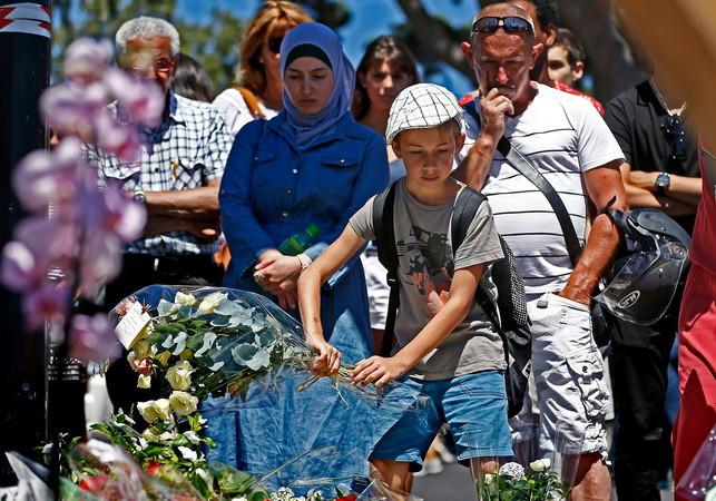 Những điều chưa biết về kẻ tấn công kinh hoàng ở thành phố Nice ảnh 1