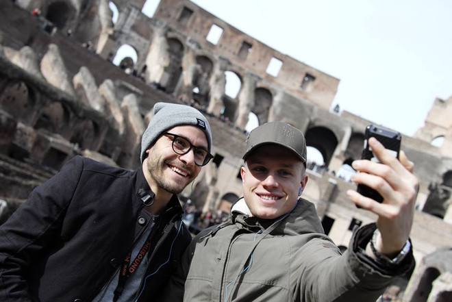 Tuyển Đức diện kiến Giáo hoàng trước thềm "đại chiến" với Italy ảnh 9