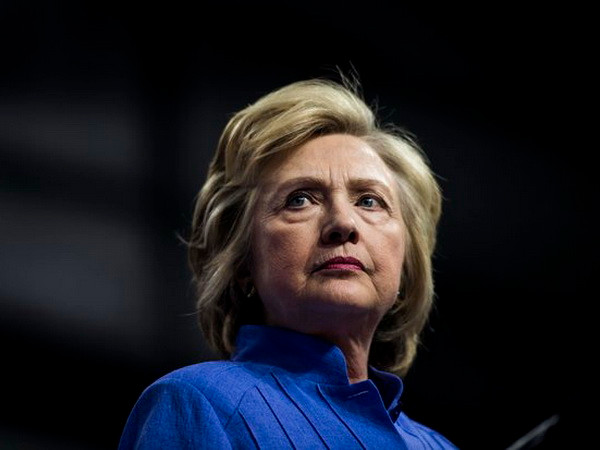 Thẩm phán yêu cầu công bố thư điện tử của bà Hillary Clinton ảnh 1