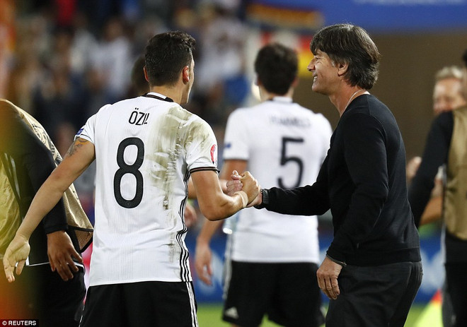 Antonio Conte và Joachim Loew nói gì sau "đại chiến" Đức-Italy? ảnh 2