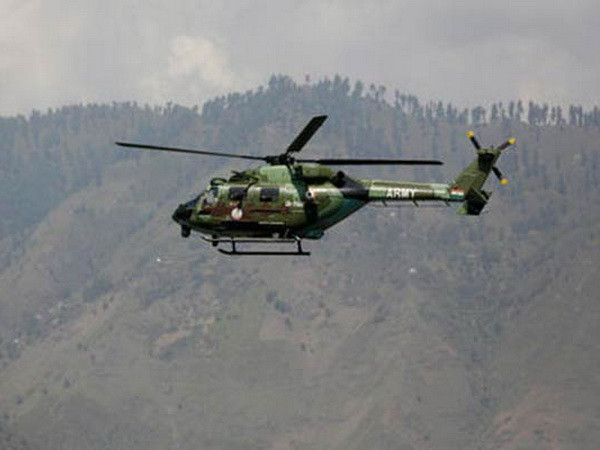Trực thăng của Không quân Ấn Độ rơi khi đang huấn luyện bay ảnh 1