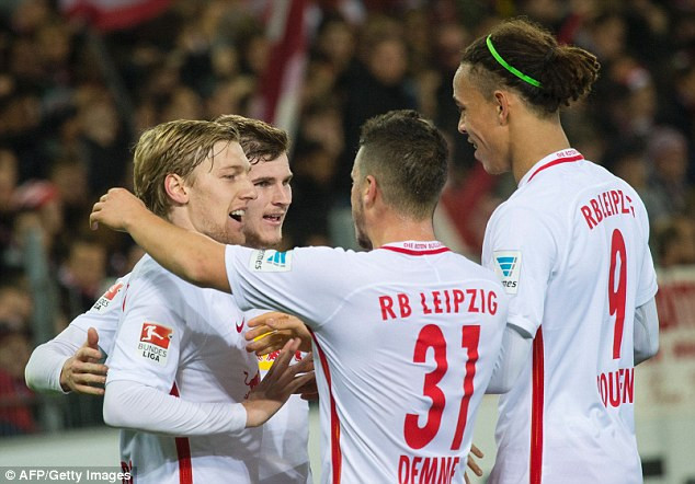 RB Leipzig tiếp tục bay cao tại Bundesliga. (Nguồn: AFP/Getty Images) Thắng hủy diệt, RB Leipzig bỏ xa Bayern Munich đến 6 điểm ảnh 1