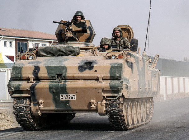 TNK sa thải hàng trăm nhân viên quân sự cấp cao làm việc tại NATO ảnh 1