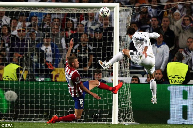 [Photo] Real Madrid hoàn tất giấc mơ Decima sau 12 năm chờ đợi ảnh 8
