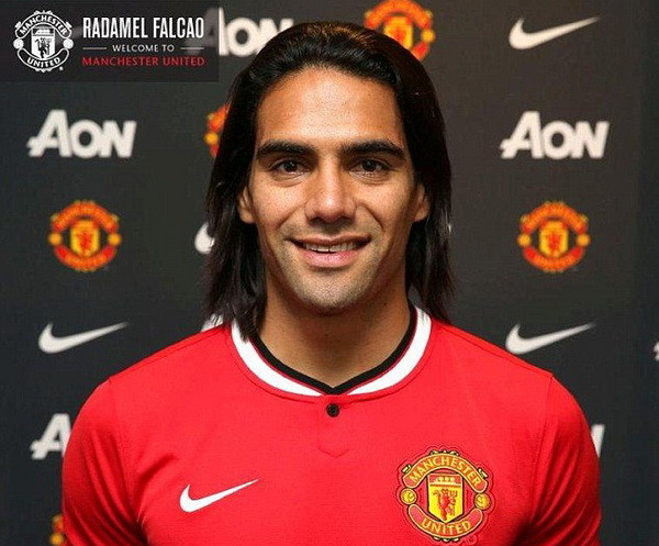 Radamel Falcao đã nói gì khi chính thức khoác áo Man United? ảnh 1