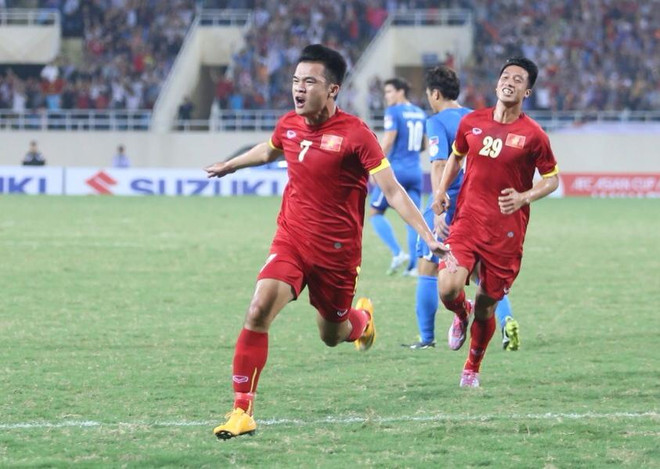 Hạ Philippines 3-1, Việt Nam vào bán kết với tư cách đầu bảng ảnh 1