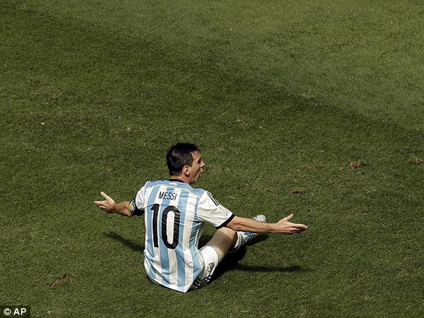 Cận cảnh tình huống bỏ lỡ không tưởng của Lionel Messi ảnh 1