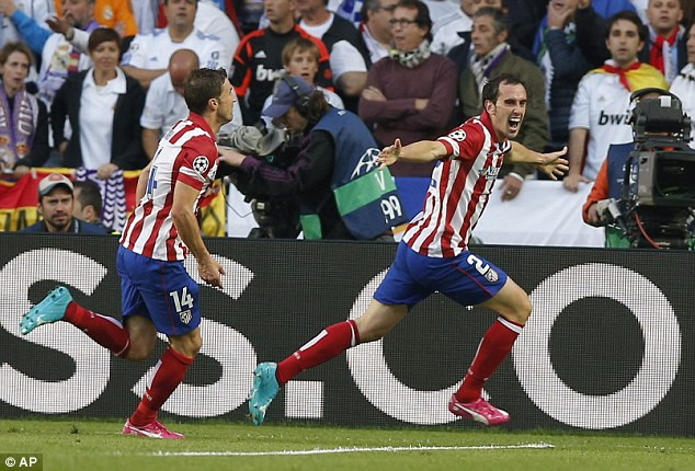 [Photo] Real Madrid hoàn tất giấc mơ Decima sau 12 năm chờ đợi ảnh 5