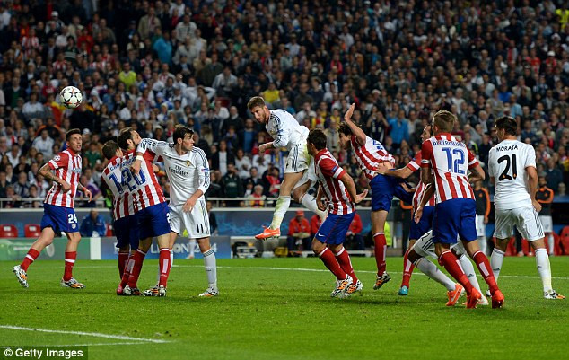 [Photo] Real Madrid hoàn tất giấc mơ Decima sau 12 năm chờ đợi ảnh 6
