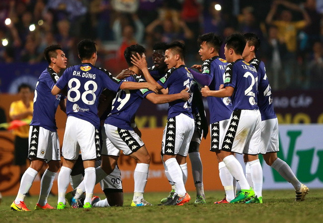 Hà Nội FC đánh bại FLC Thanh Hóa sau màn rượt đuổi nghẹt thở ảnh 1